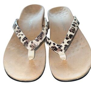 Vionic 🐆 Sandals